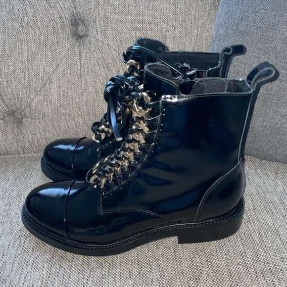 JEFFREY CAMPBELL Damon Lace-Up Bootie Black Box Gold Leather Size 8 US - Picture 3 of 9